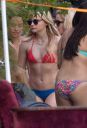 thumb_Chloe_Grace_Moretz_-_Bikini_on_set_of_Neighbors_2_019.jpg