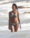 thumb_Jessica_Alba_-_wearing_a_bikinis_at_a_beach_in_Mexico_040.jpg