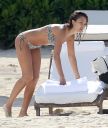 thumb_Jessica_Alba_-_wearing_a_bikinis_at_a_beach_in_Mexico_106.jpg