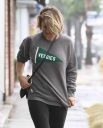 thumb_Kaley_Cuoco_leaving_the_Gym_getting_caught_in_the_rain_in_Los_Angeles_007.jpg