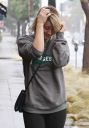 thumb_Kaley_Cuoco_leaving_the_Gym_getting_caught_in_the_rain_in_Los_Angeles_032.jpg