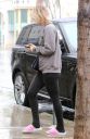 thumb_Kaley_Cuoco_leaving_the_Gym_getting_caught_in_the_rain_in_Los_Angeles_068.jpg