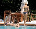 thumb_Michelle_Hunziker_bikini_at_the_Beach_in_Miami_024.jpg