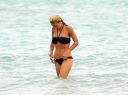 thumb_Michelle_Hunziker_bikini_at_the_Beach_in_Miami_051.jpg