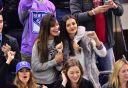 thumb_Victoria_Justice_at_the_Toronto_Maple_Leafs_vs_New_York_Rangers_game_in_NY_032.jpg