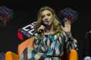 thumb_Natalie_Dormer_-_Comic_Con_in_Sao_Paulo_December_009.jpg