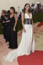 thumb_Emma_Stone_braless_wearing_white_high_slit_plunging_dress_for_Costume_Institute_Gala_2016_in_NYC_005.jpg