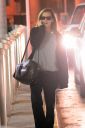thumb_Emma_Watson_-_Arriving_at_JFK_airport_in_NY_0012.jpg